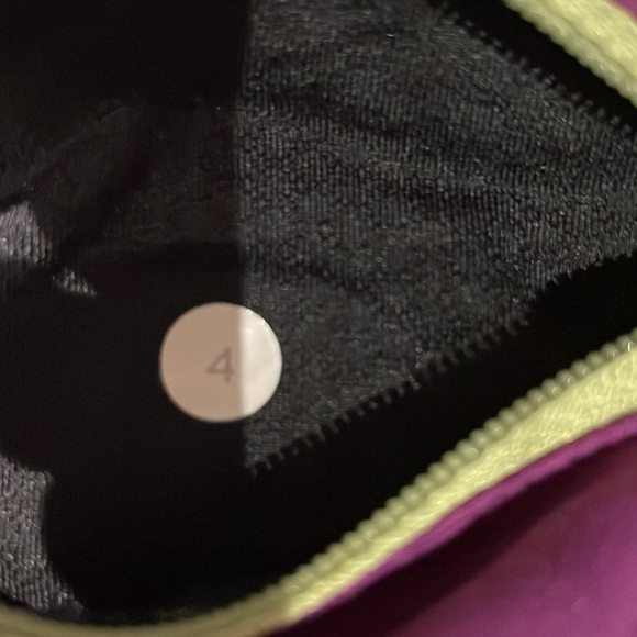 Speed ups size 4 - Picture 3 of 3